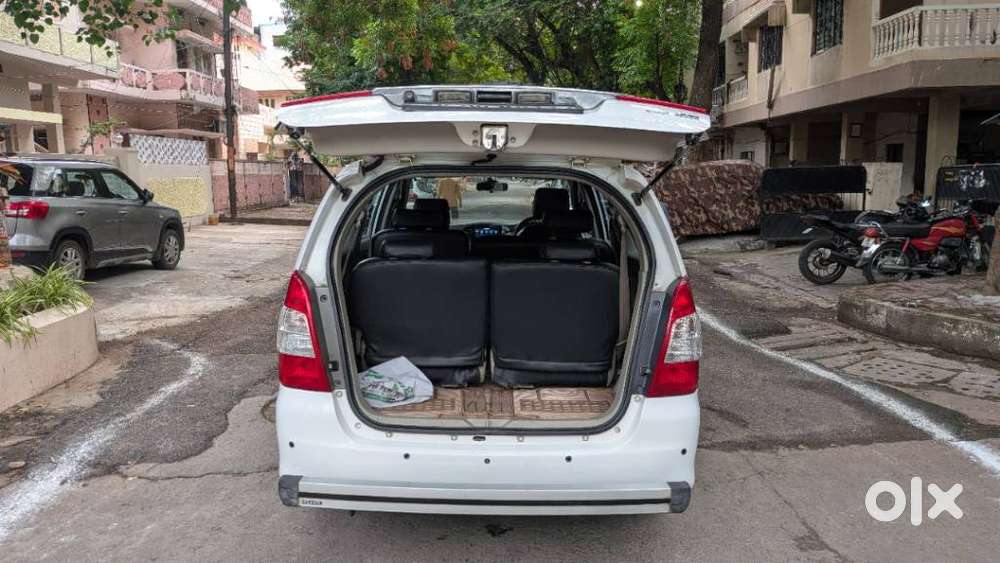 Toyota Innova 2.5 V 8 Str, 2014, Diesel