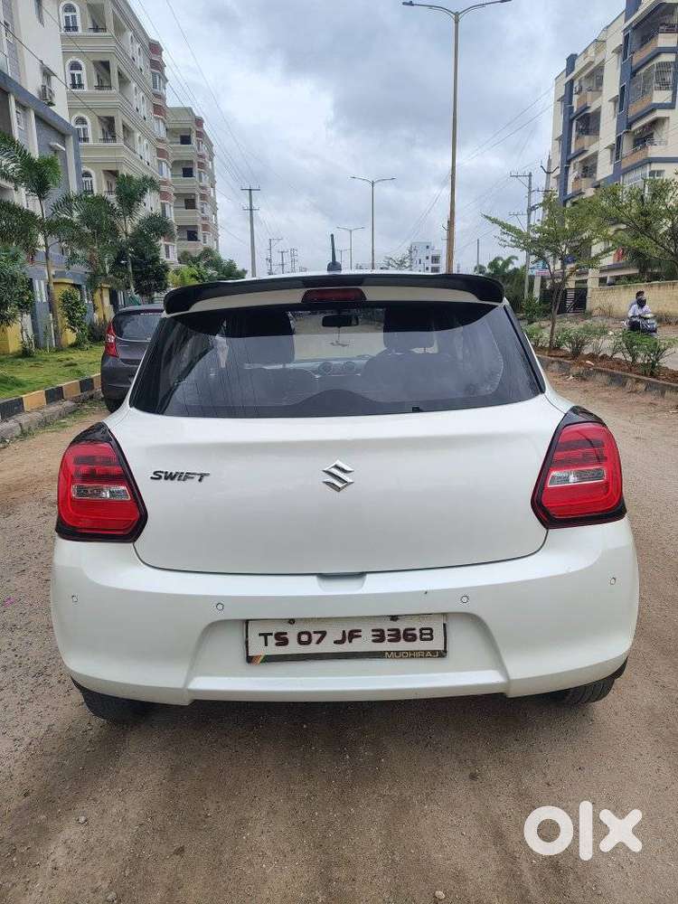 Maruti Suzuki Swift Vxi + Manual, 2022, Petrol