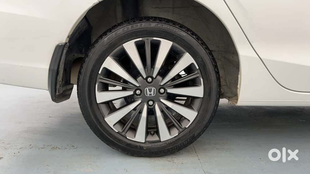 Honda City 1.5 Zx I-vtec Mt, 2023, Petrol