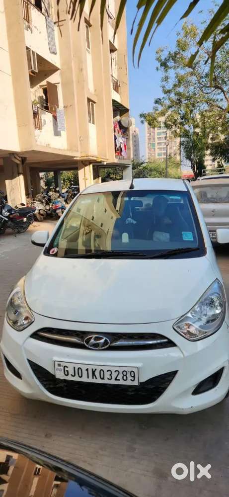 Hyundai I10 2012 Petrol Well Maintained Only 70000 Km Drivven