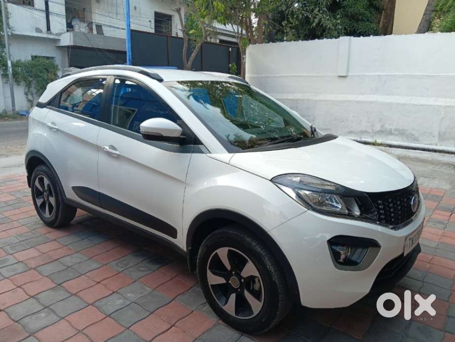 Tata Nexon 1.2 Revotron Xza Plus, 2019, Petrol