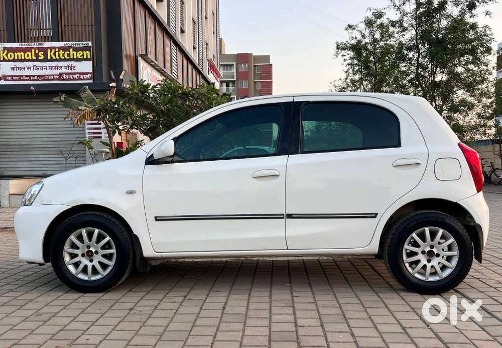 Toyota Etios Liva, 2012, Petrol