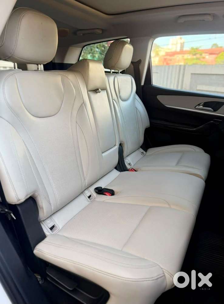 Mahindra Xuv700, 2022, Diesel