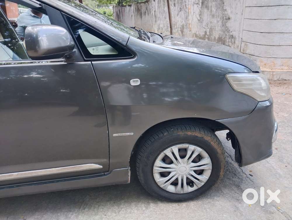 Toyota Innova 2.0 Gx 8 Str, 2010, Diesel