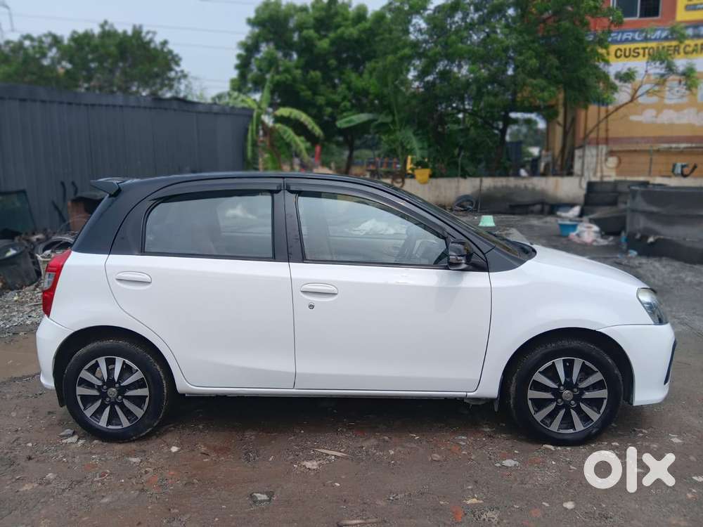 Toyota Etios Liva Vxd Dual Tone, 2018, Diesel