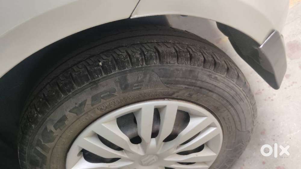 Maruti Suzuki Swift Vxi, 2016, Petrol