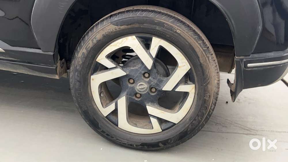 Nissan Magnite 1.0 Xv, 2022, Petrol