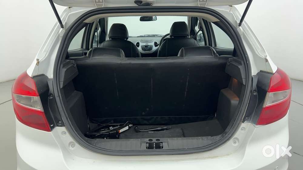 Ford Figo Petrol Titanium, 2016, Petrol