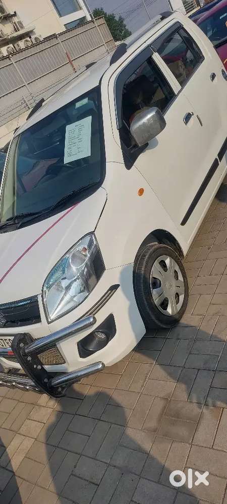 Maruti Suzuki Wagon R 2018 Petrol Well Maintained,show Room Track