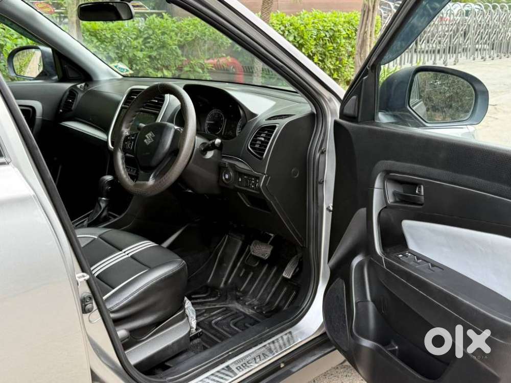 Maruti Suzuki Brezza 1.5 Vxi At Smart Hybrid, 2022, Petrol