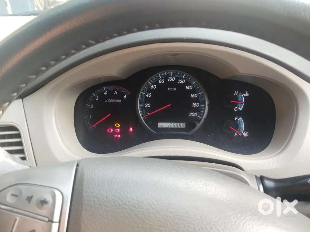 Toyota Innova 2013 Diesel 126000 Km Driven
