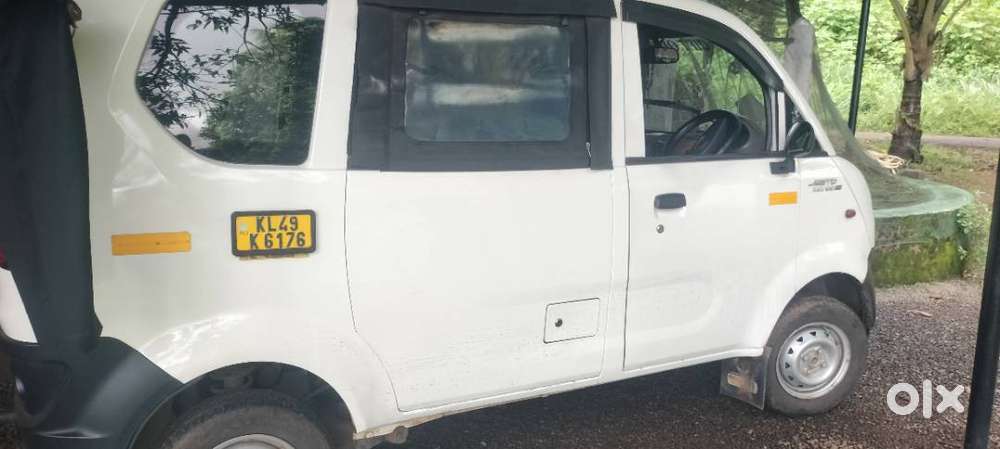 Mahendra Jeetho 2018 Model Passenger