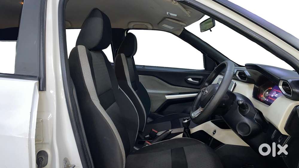 Nissan Magnite Xv Turbo, 2023, Petrol