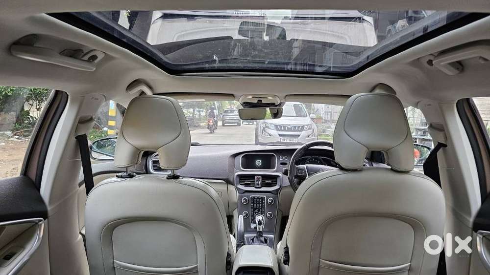 Volvo V40 Cross Country D3, 2016, Diesel