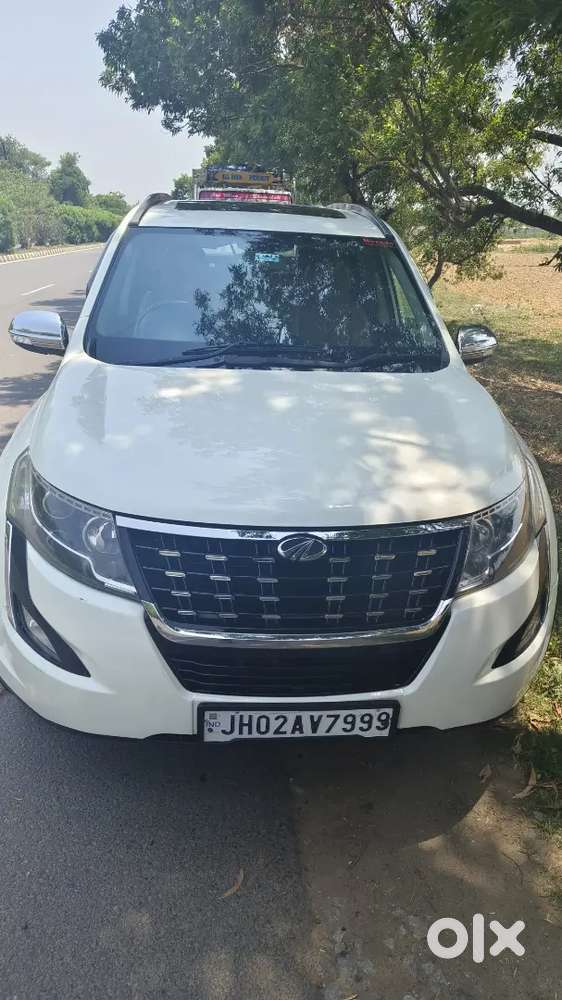 Mahindra Xuv500 2018 Diesel 83900 Km Driven