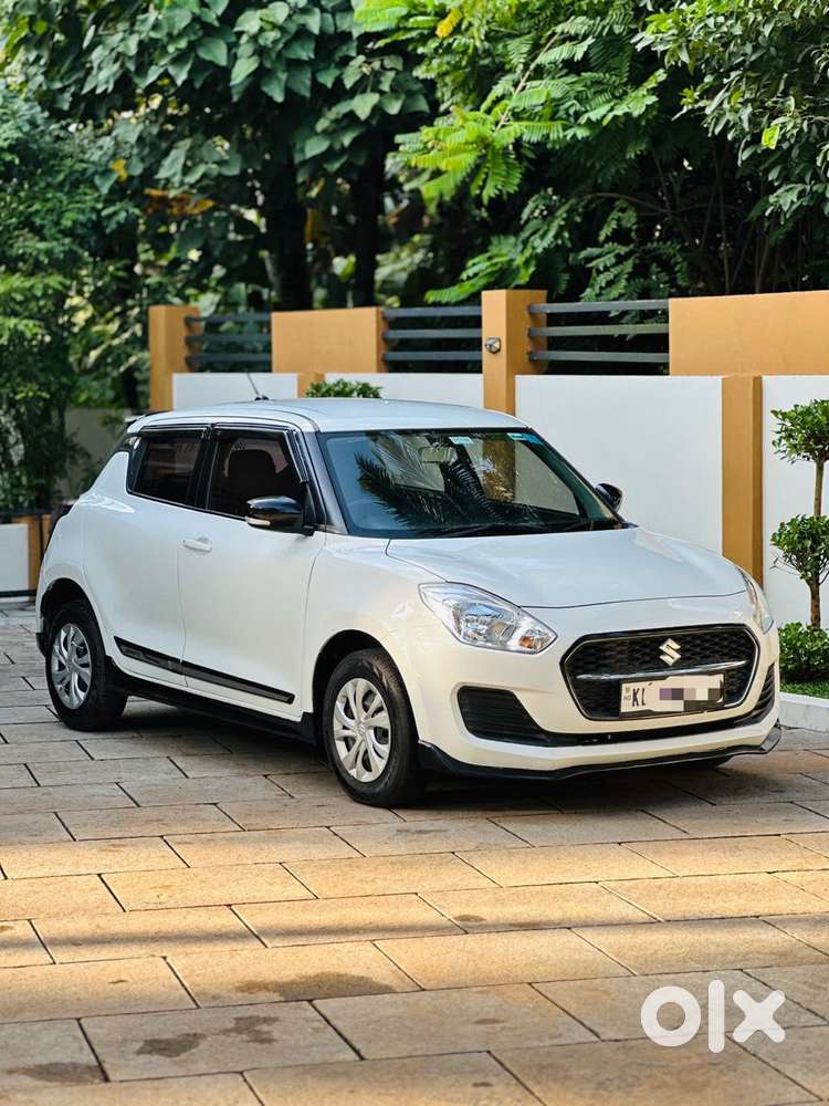 Maruti Suzuki Swift 1.2 Vxi (o), 2023, Petrol