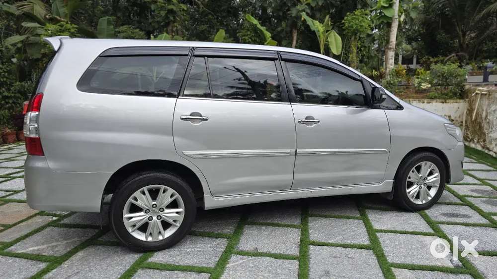 Toyota Innova 2013 3rd Owner