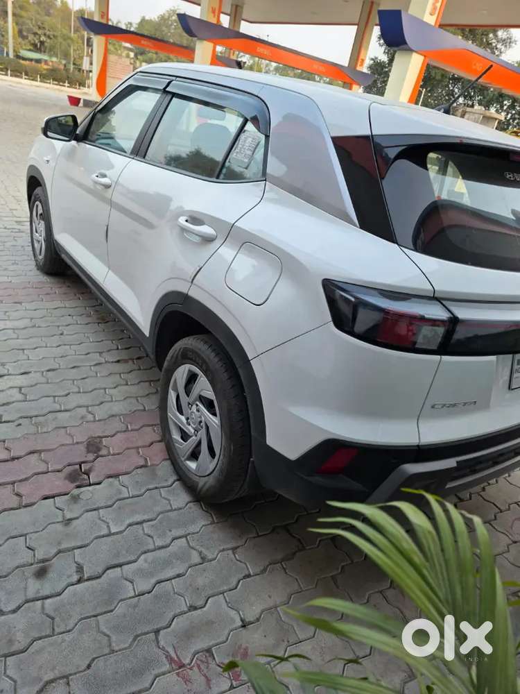 Hyundai Creta Facelift 2024 Base Model White Color