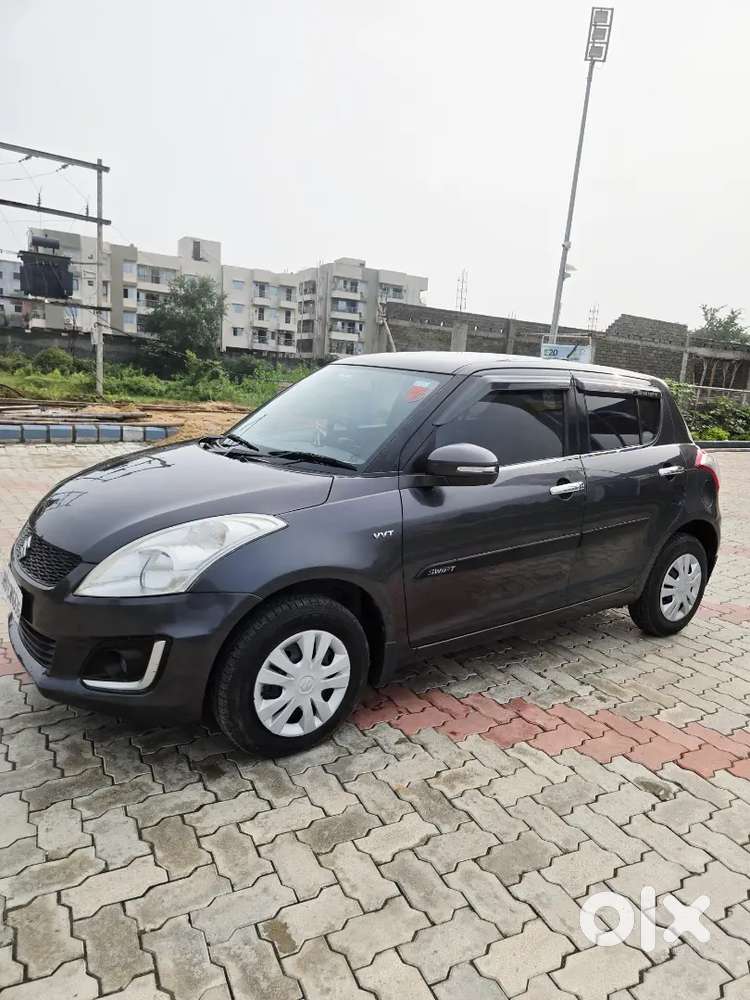 Maruti Suzuki Swift 2017 Vxi 4200 Km 1st Owner