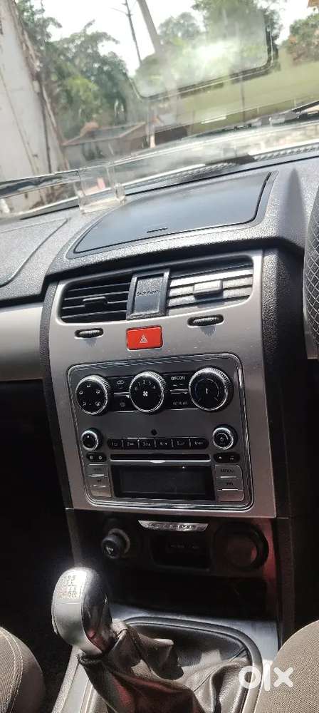 Tata Safari Strome