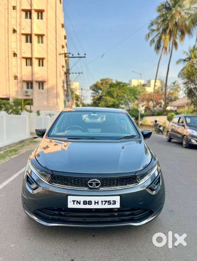 Tata Altroz 1.2 Xe, 2021, Petrol