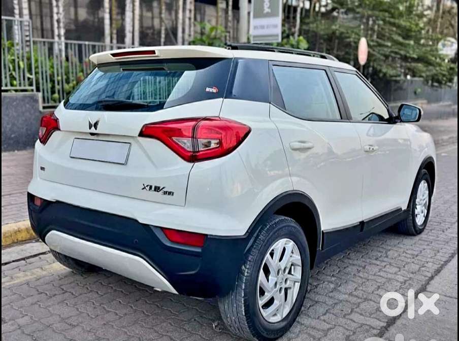 Mahindra Xuv300 W8 Option Diesel, 2023, Diesel