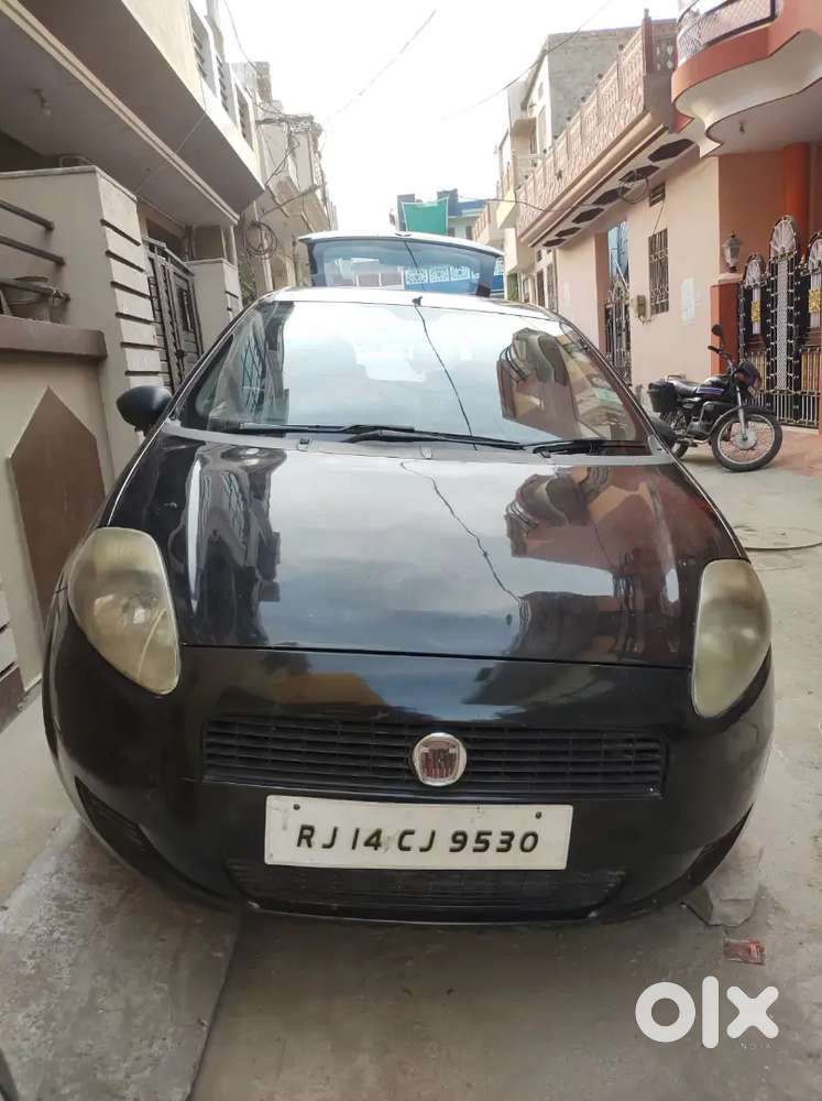 Fiat Grande Punto 2010 Model Car