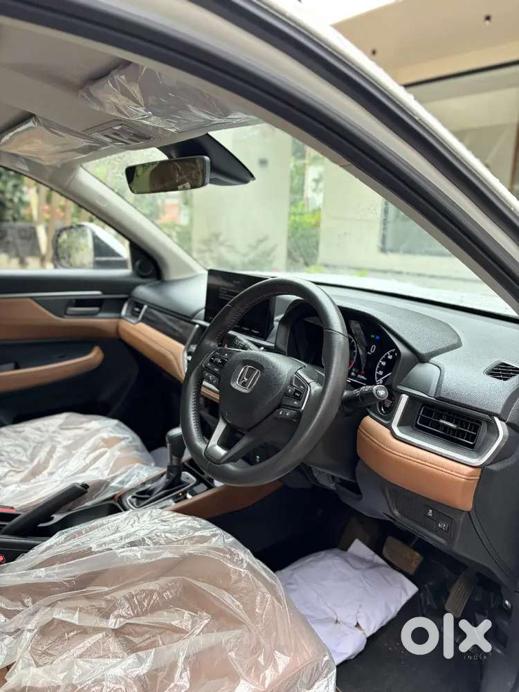 Honda Elevate Zx Cvt Petrol 2025 12000km, Well Maintained,single Owner
