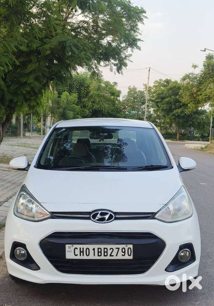 Hyundai Xcent 1.2l Kappa Dual Vtvt 5-speed Manual Base, 2015, Petrol
