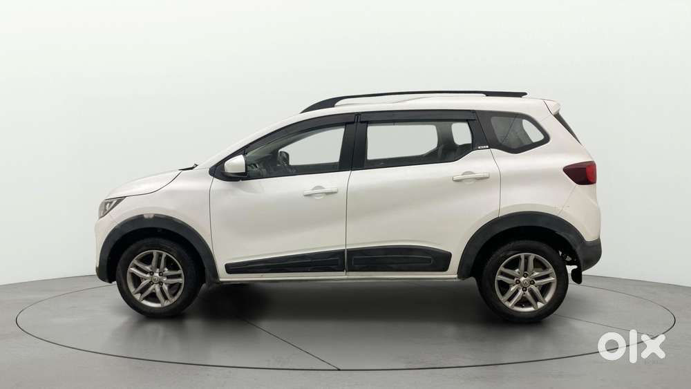 Renault Triber Rxz Easy-r Amt, 2021, Petrol