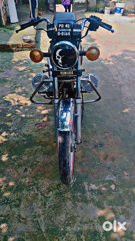 Yamaha R135 - Motorcycles - 1819276396