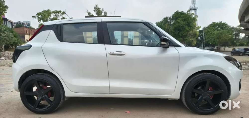 Maruti Suzuki Swift 2018 Vxi, 2022, Petrol