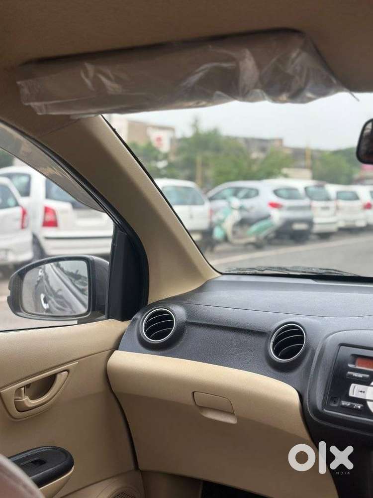 Honda Brio, 2015, Petrol