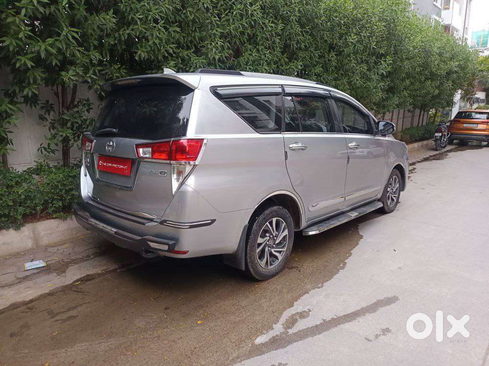 Toyota Innova Crysta 2.8 Gx At 8 Seater, 2022, Diesel