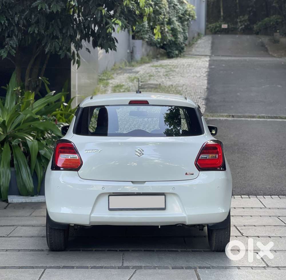 Maruti Suzuki Swift Vxi Abs Bsiv, 2023, Petrol