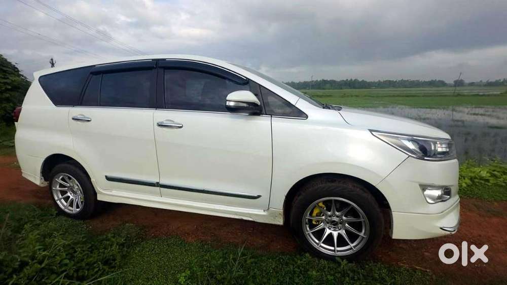 Toyota Innova Crysta 2017 Diesel 44900 Km Driven