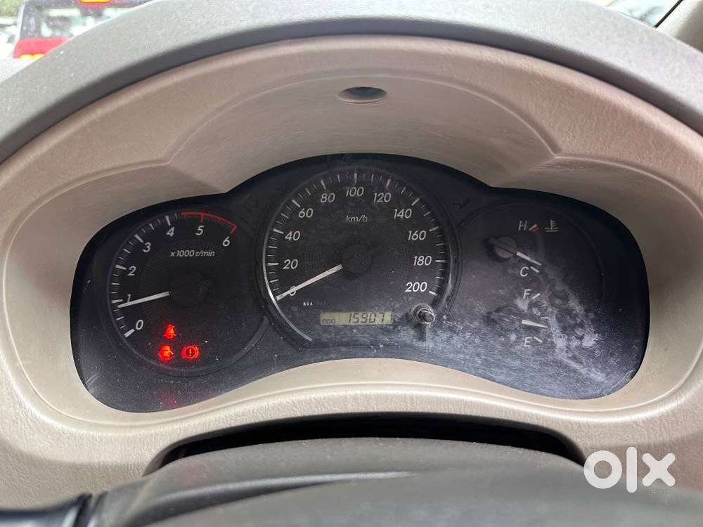Toyota Innova 2.5 G (diesel) 8 Seater, 2013, Diesel