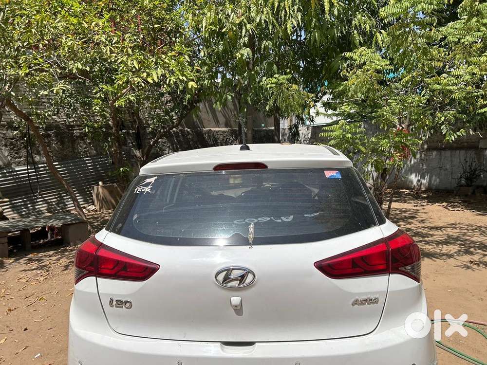 Hyundai I20 2017 Petrol 77600 Km Driven