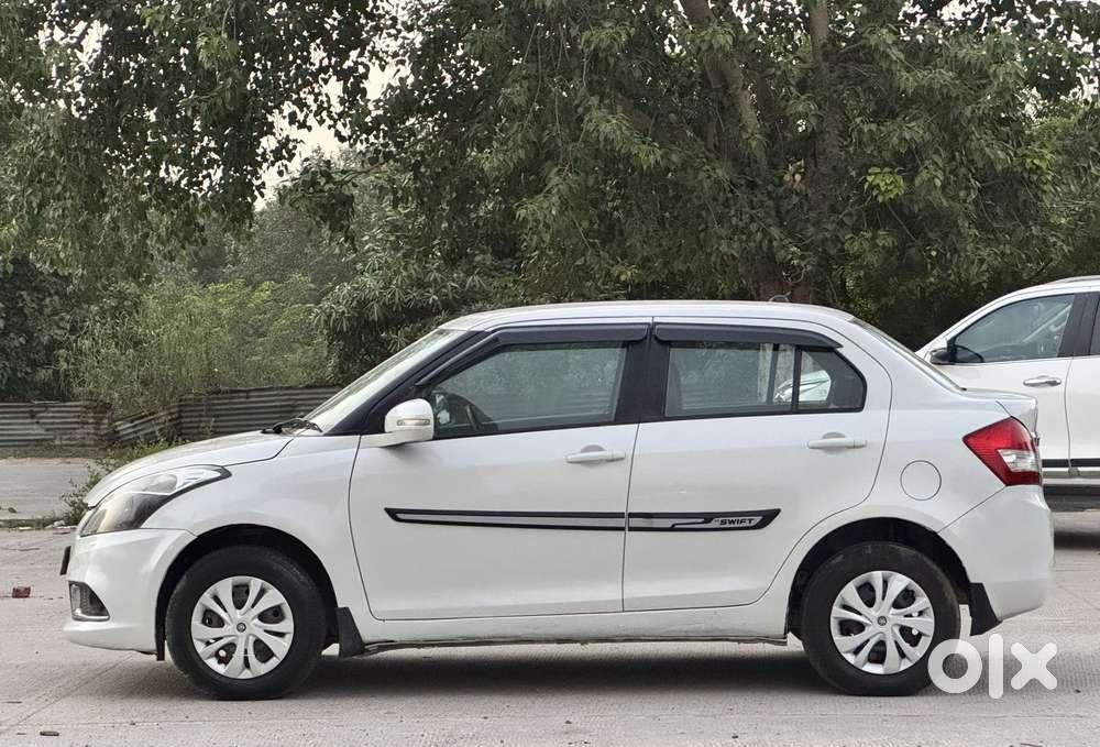 Maruti Suzuki Swift Dzire Vxi Optional, 2017, Petrol