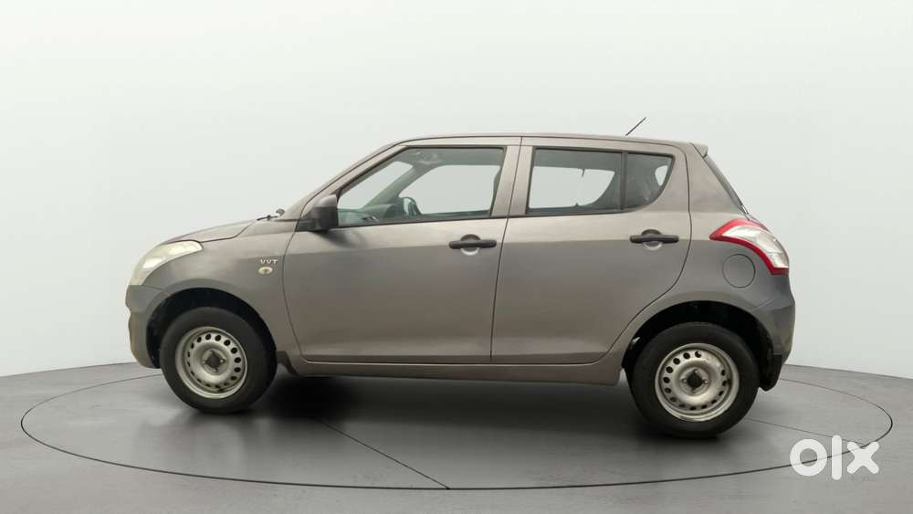 Maruti Suzuki Swift 1.2 Lxi (o), 2015, Petrol