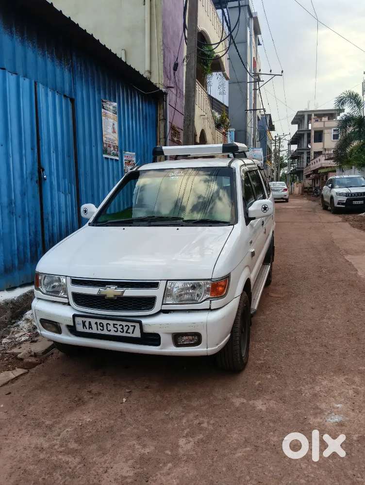 Chevrolet Tavera 2010 Diesel Well Maintained
