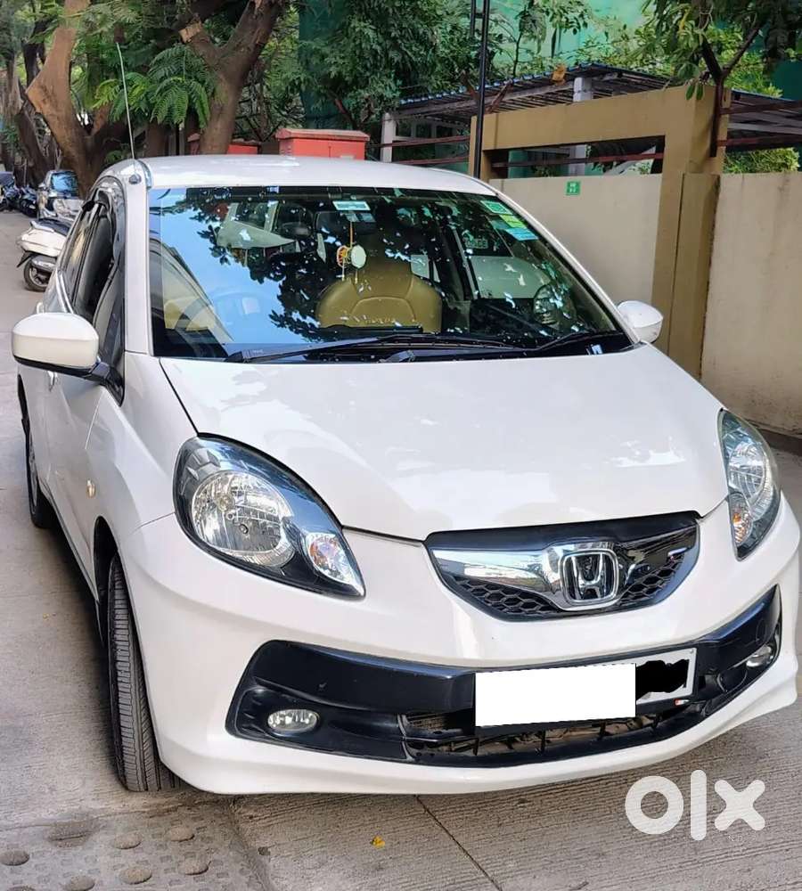 Honda Brio V Automatic 2013