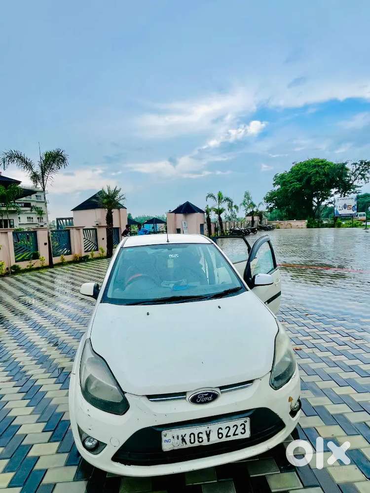 Ford Figo Diesel Titanium 2012