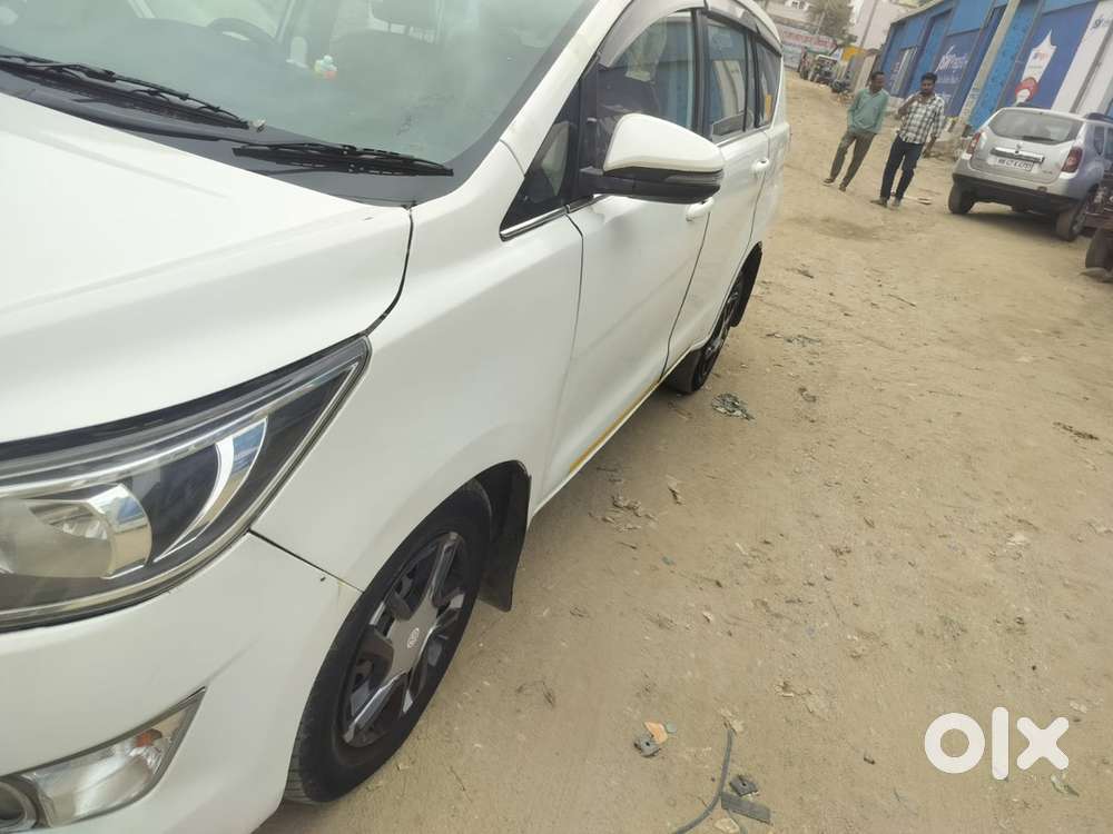 Toyota Innova Crysta 2019