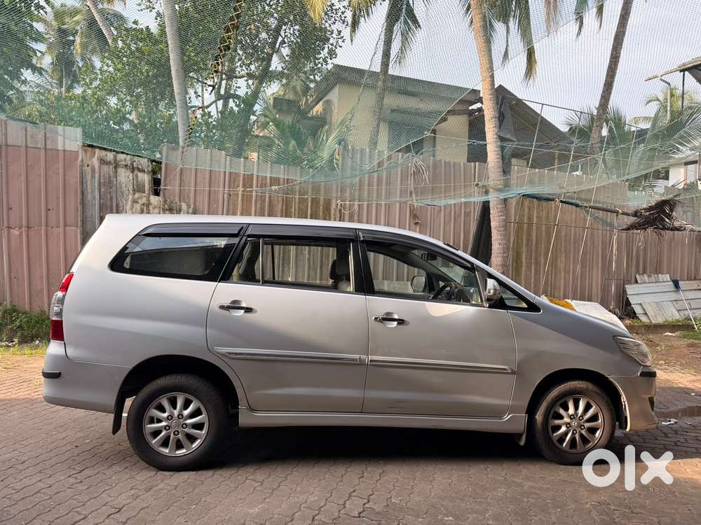 Toyota Innova 2.5 V 7 Str, 2012, Diesel