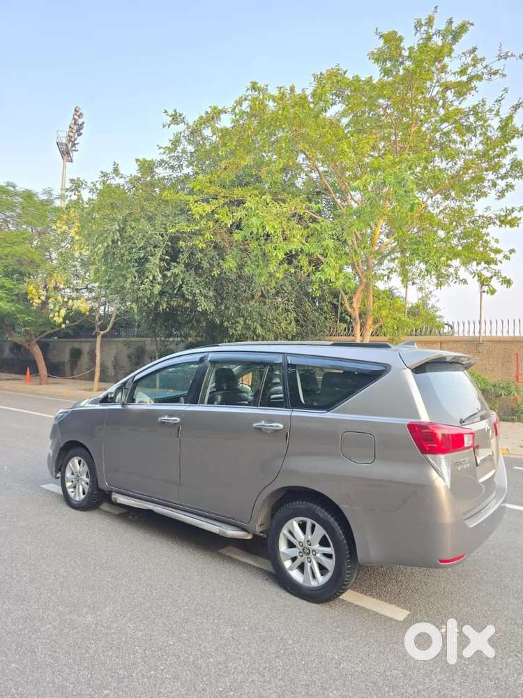 Toyota Innova Crysta [2020-ongoing] 2.4 Vx 7 Str, 2017, Diesel