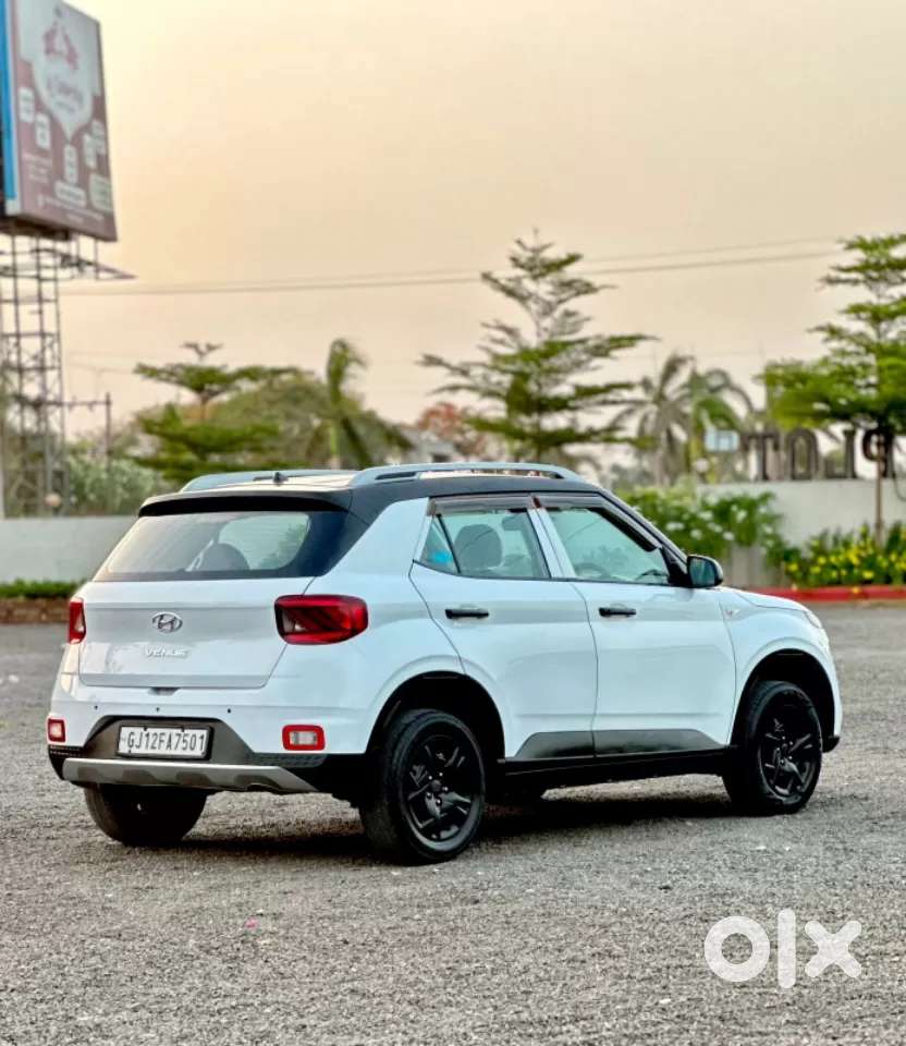 Hyundai Venue 1.2 S Plus, 2021, Petrol