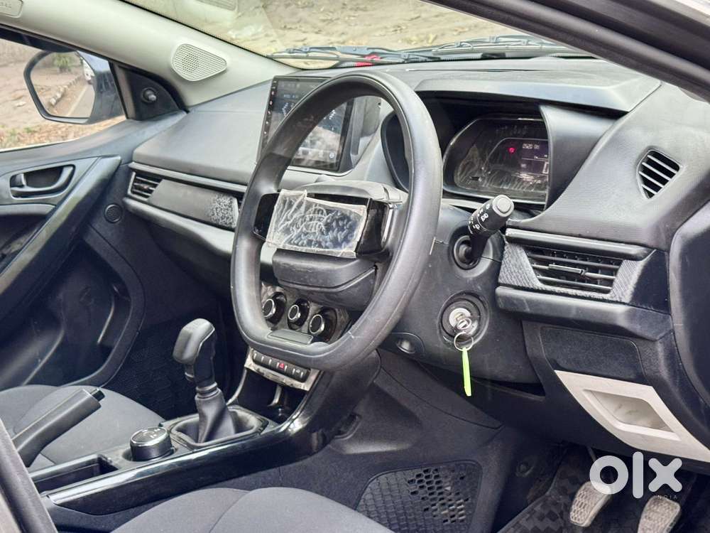Tata Nexon Pure 1.2 Revotron Petrol 6 Mt, 2025, Petrol