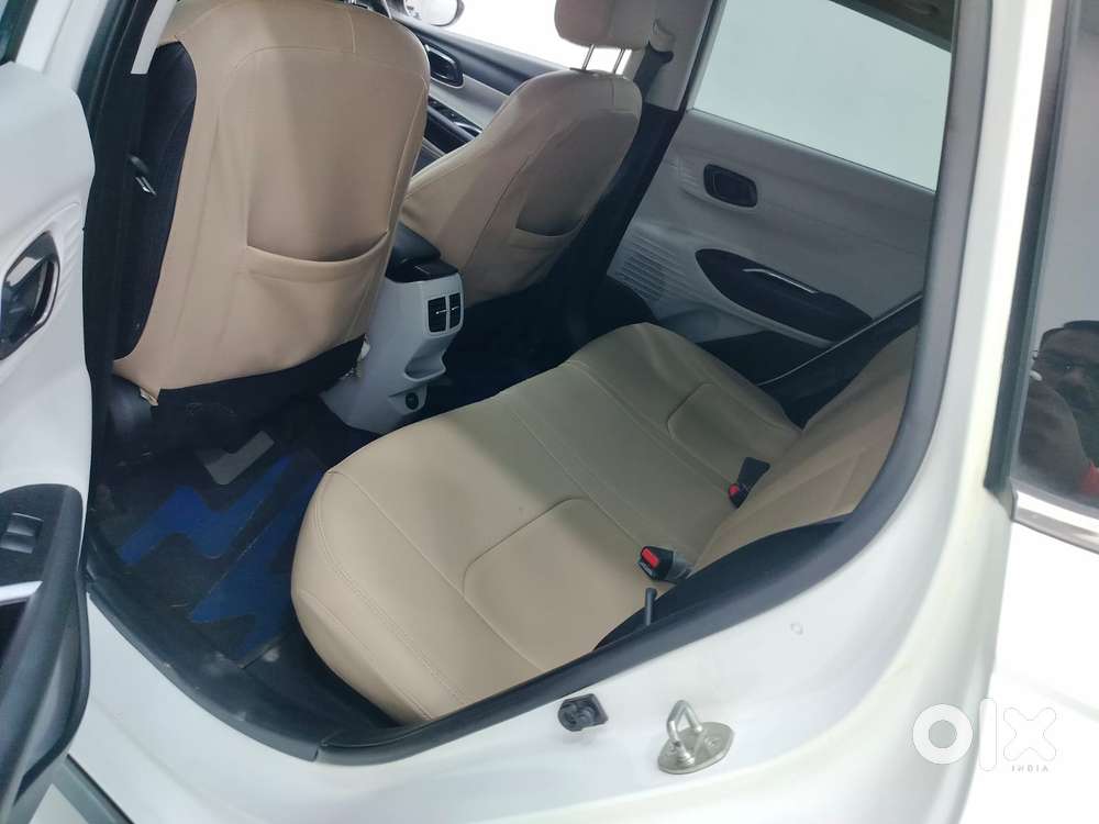 Hyundai I20 Asta (o) 1.2 Ivt, 2023, Petrol