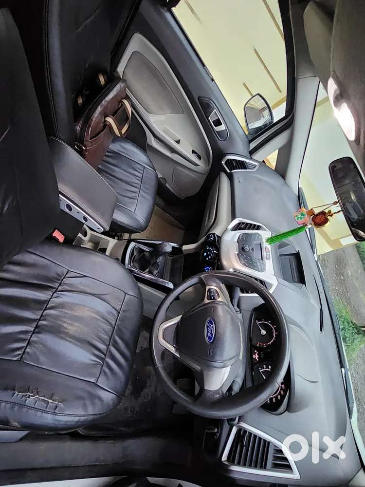 Mechanically Excellent Condition 
Steering Mounted Controls 
Single
